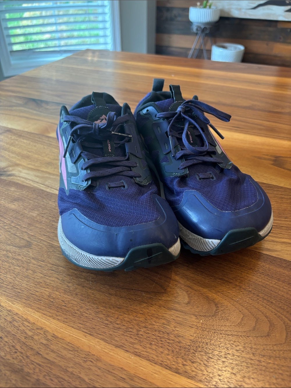 Altra Purple Lone Peak Running Wide Toe Box Womens Shoes Size 10.5